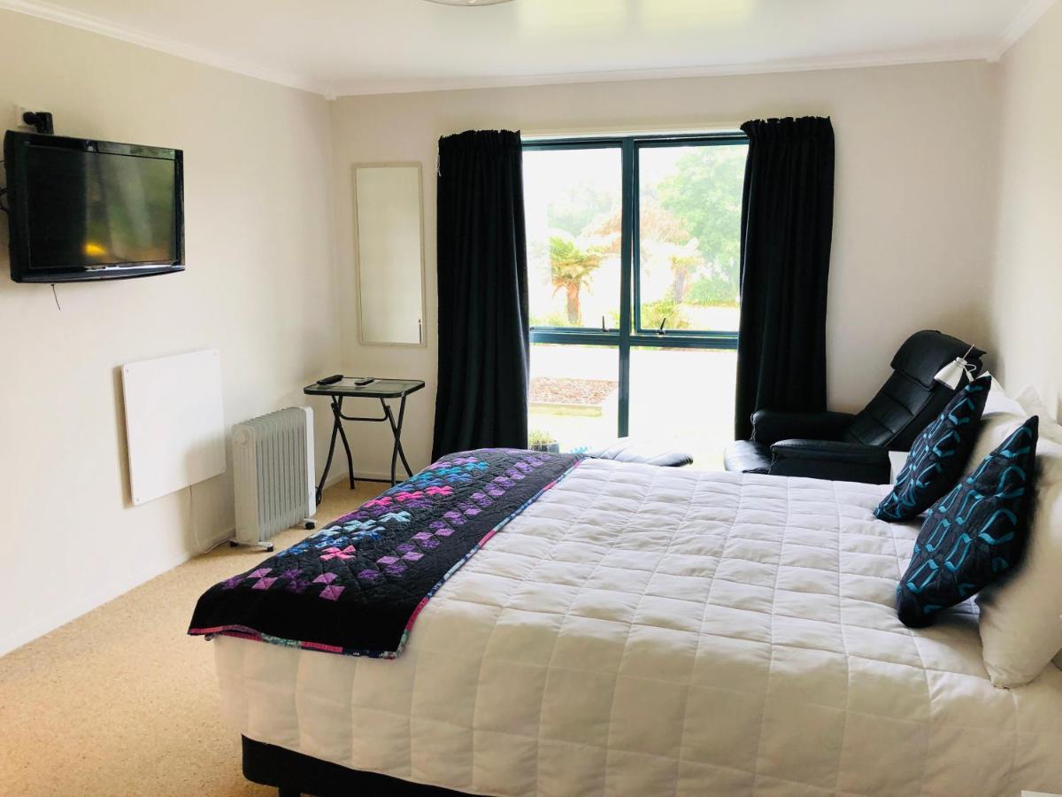Hokitika - Blue Spur Bed And Breakfast Exterior photo